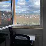 Room In Apartment Next To St Hbf